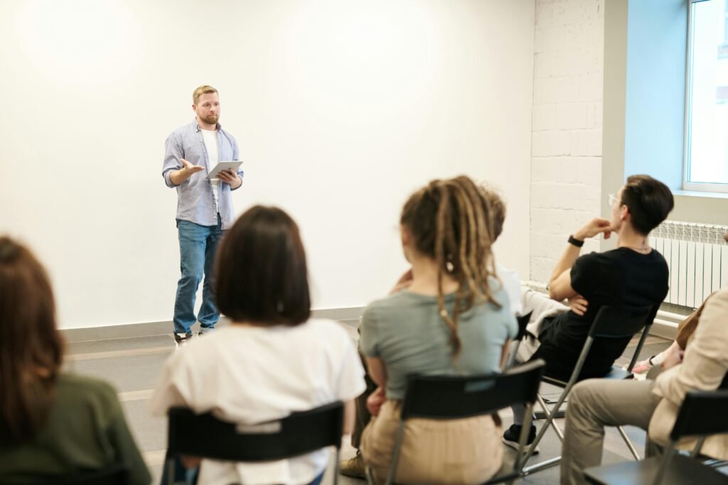 Master Public Speaking: 4 Tips to Build Your Reputation Fast