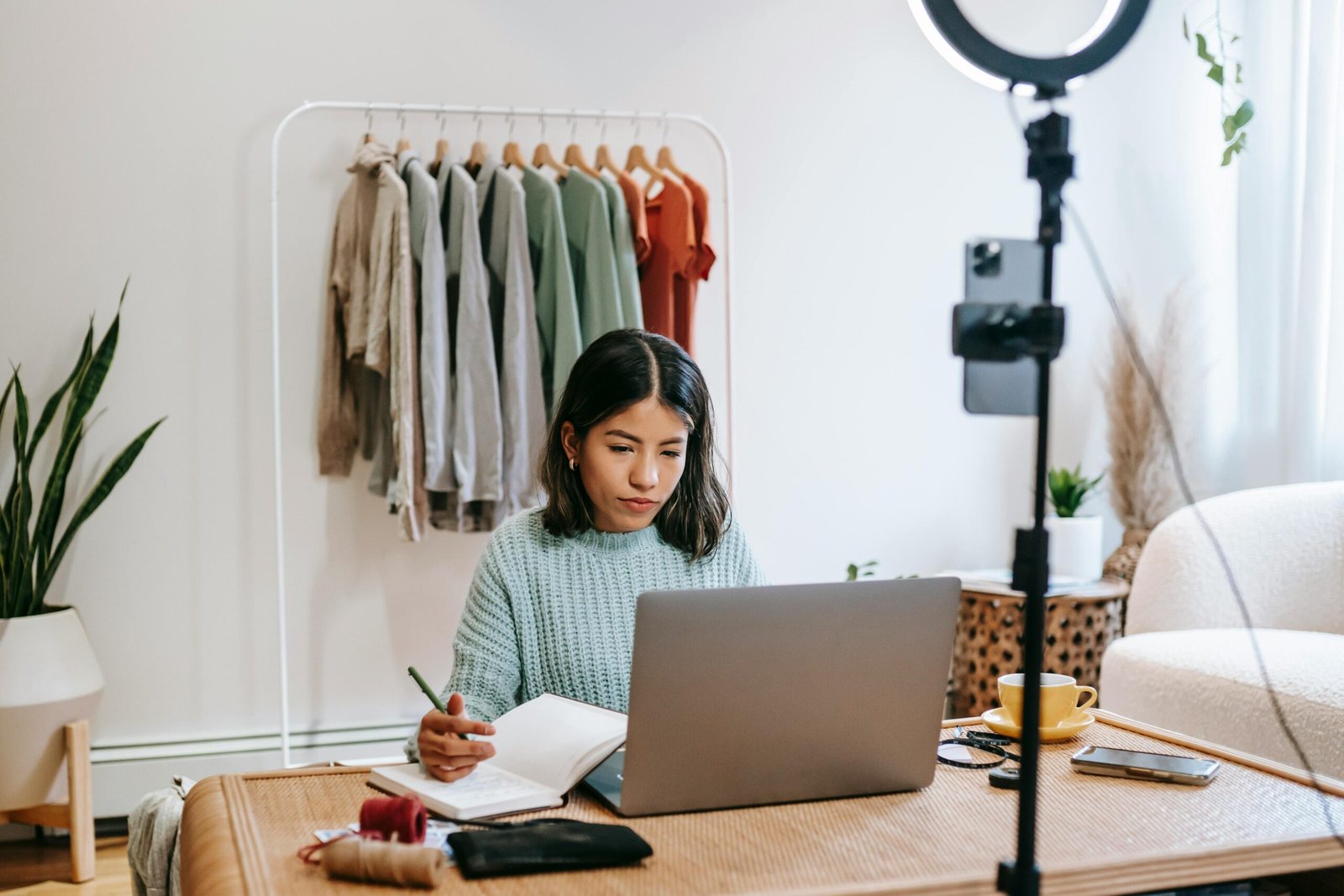 Writing content Writing content